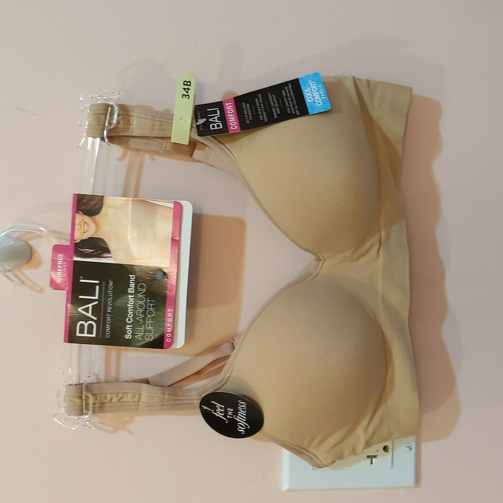 Bali comfort revolution wire free lined bra size 34b